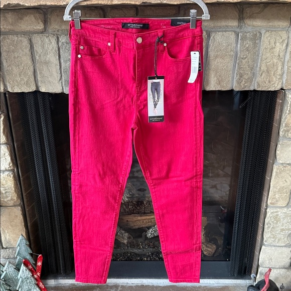 Liverpool Denim - NWT Liverpool Lollipop Red Abby High Rise Ankle Skinny denim Jeans. Size 6 / 28